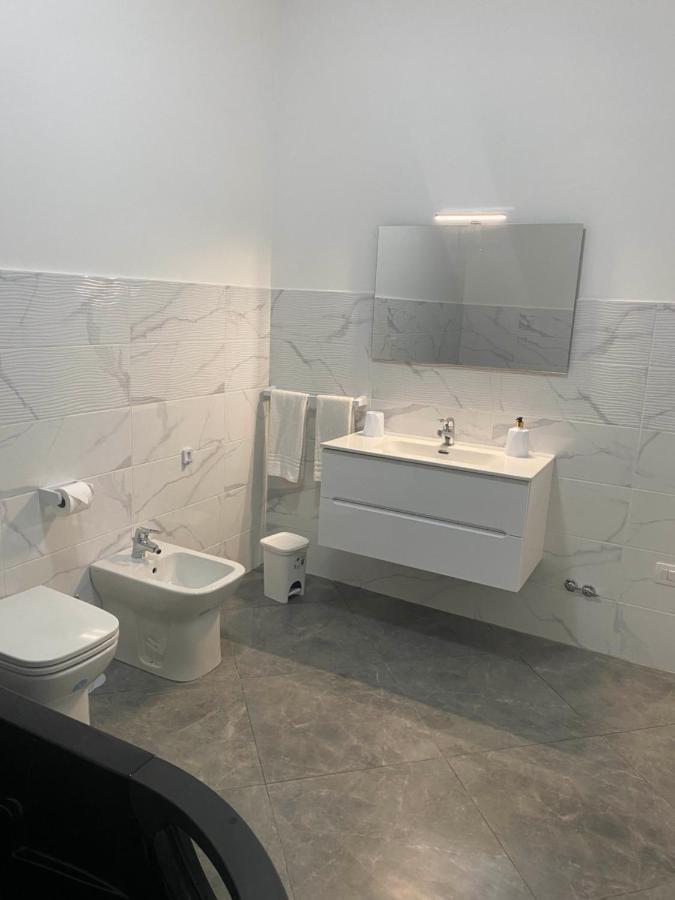 Suite Home Napoli Bagian luar foto