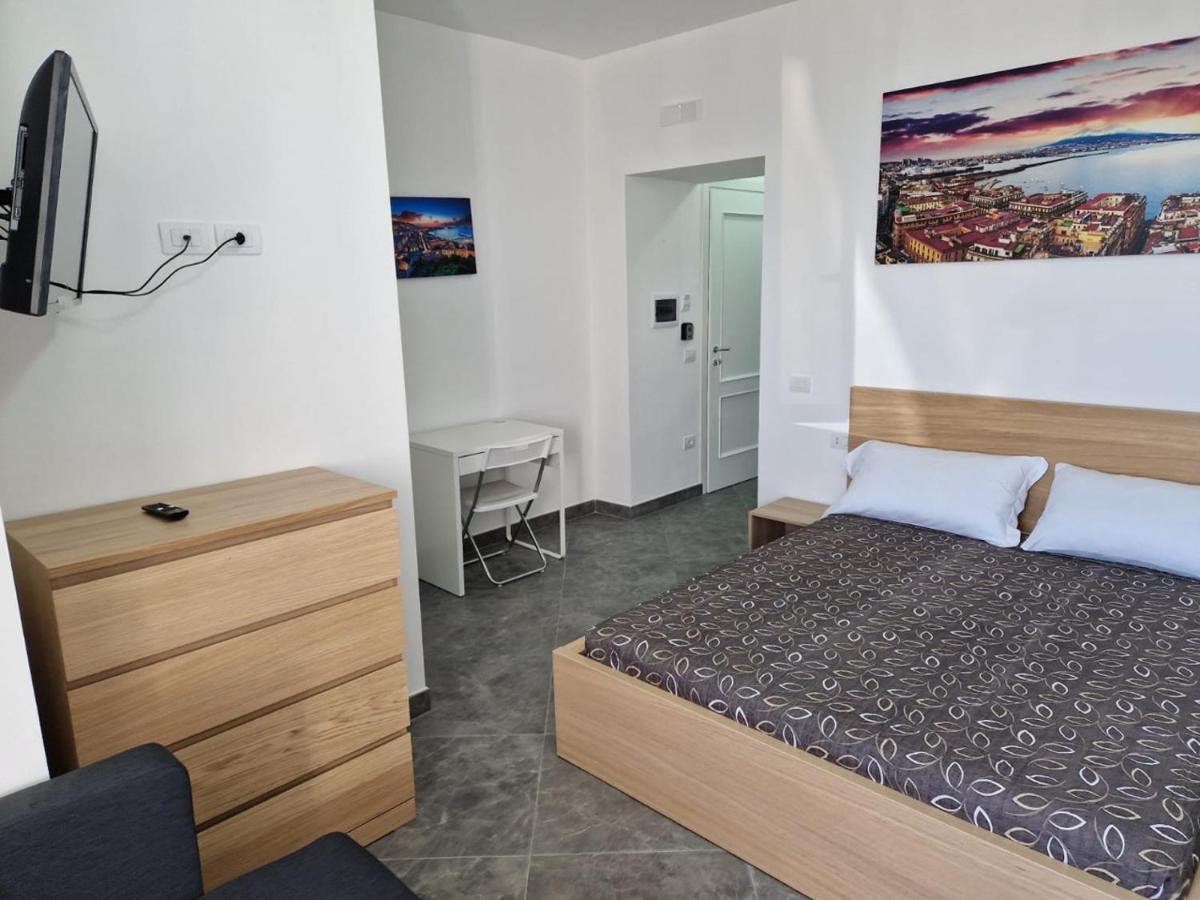 Suite Home Napoli Bagian luar foto